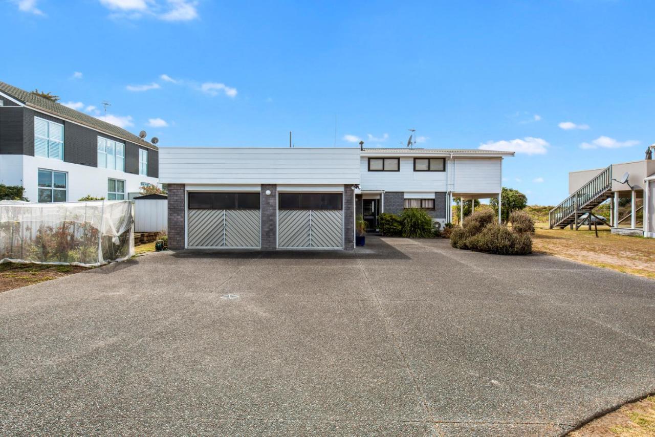 Oceanside Bach - Mount Maunganui Holiday Home Exterior foto